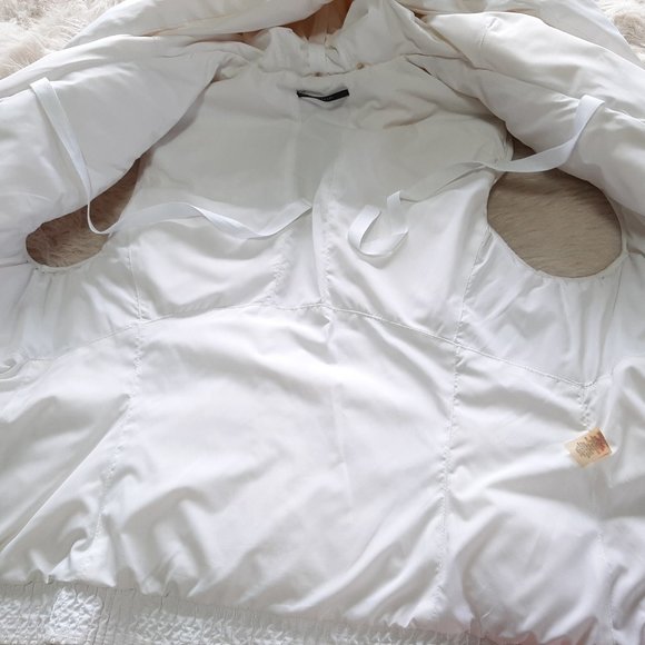 Elie Tahari HOODED White Down Puffer Vest jacket S M - Picture 7 of 10